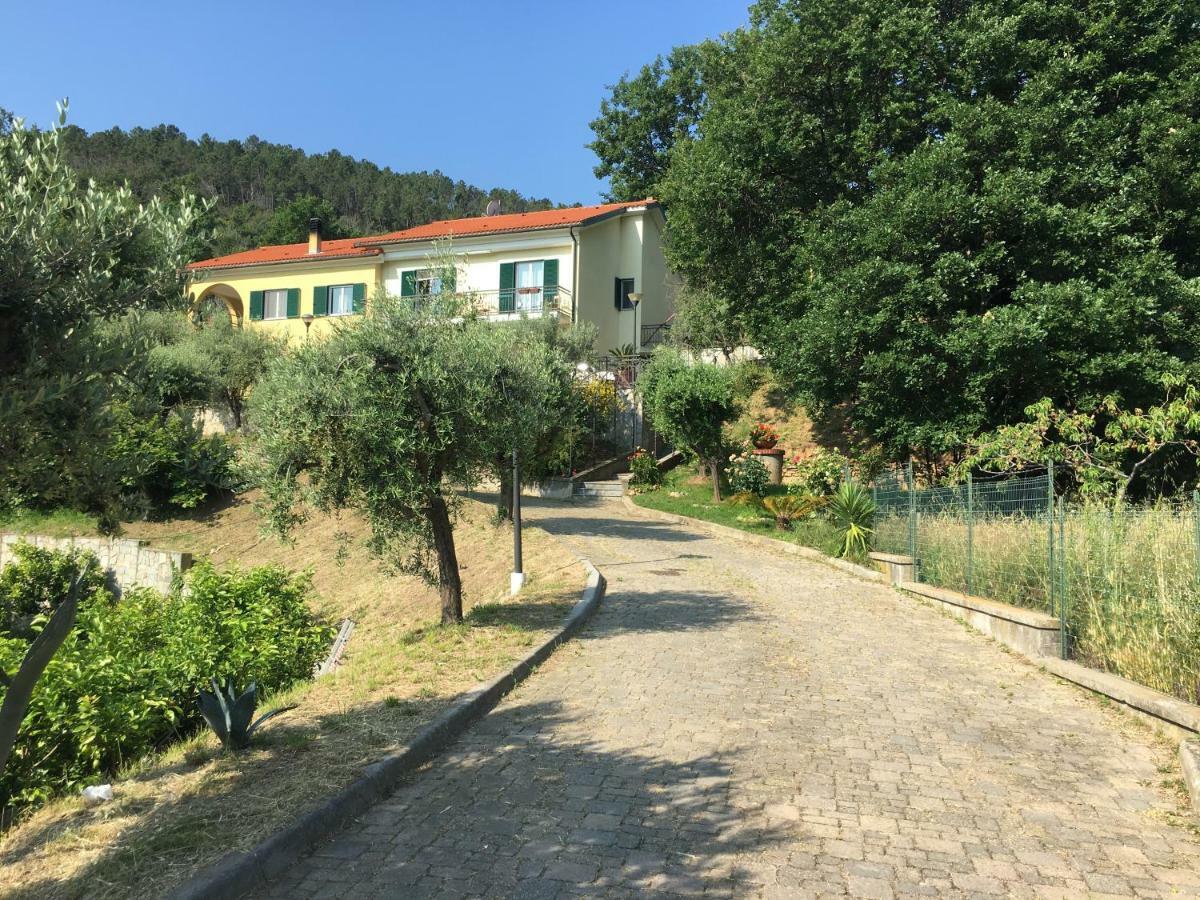 Ospitalita In Campagna Hotel Quiliano Bagian luar foto